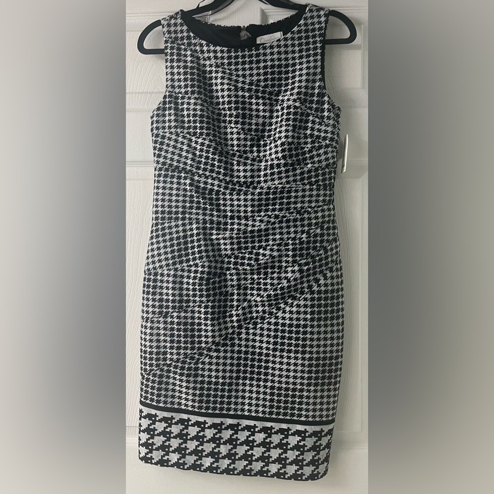 Elegant Black and White Jessica Simpson Dress